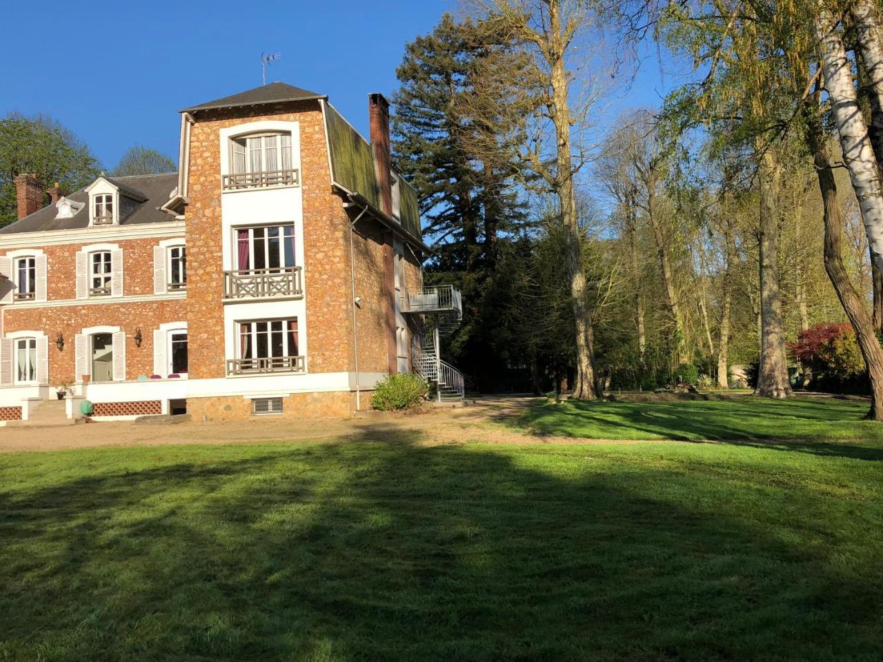 La Villa Rochette Forges-les-Bains Екстериор снимка