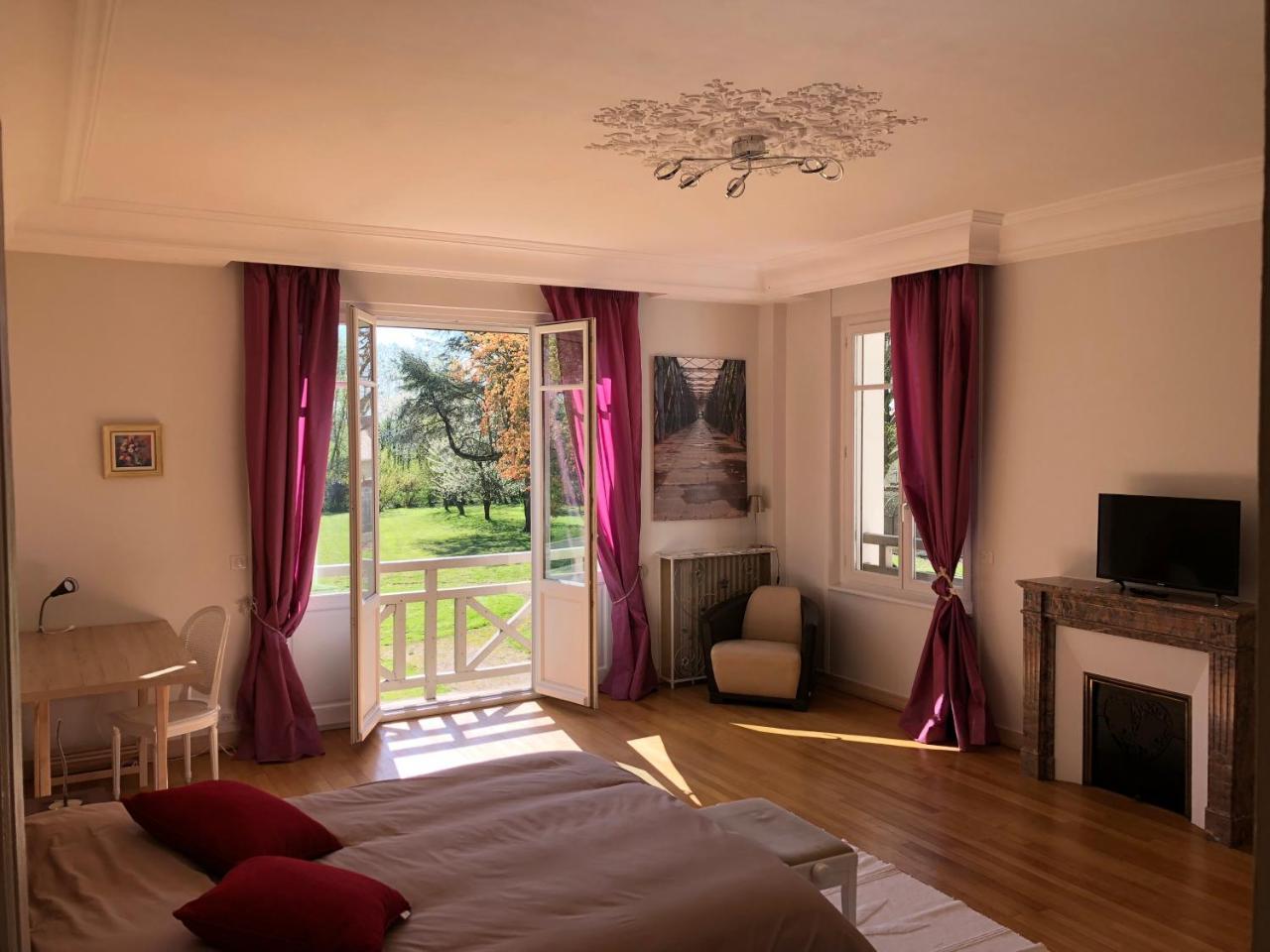 La Villa Rochette Forges-les-Bains Екстериор снимка